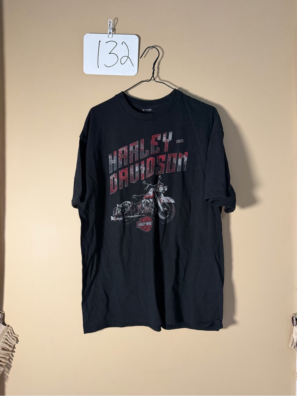 Harley-Davidson Black Short-Sleeve Tee with Red Accent Motorcycle Graphic